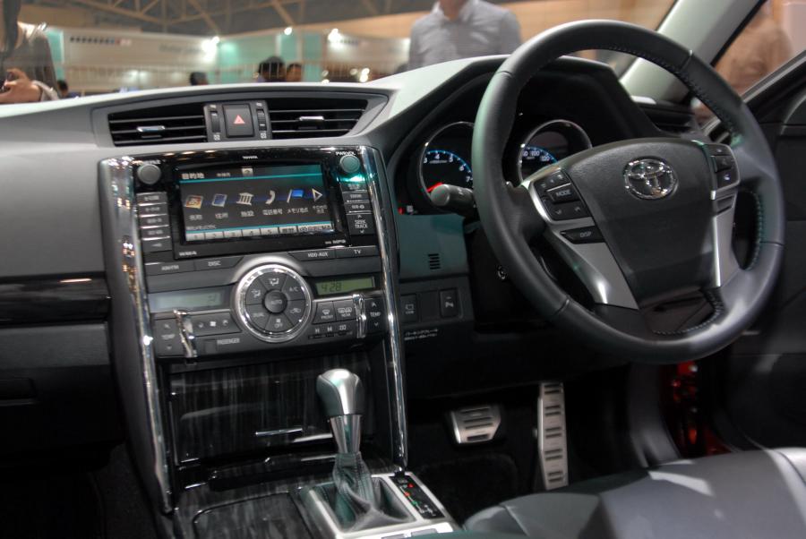  Toyota Mark-X 2010 года  (фото 20 из 50)